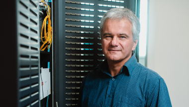 Implementuji technologie pro kritickou infrastrukturu i energetickou soběstačnost firmy. Ta pestrost mě baví